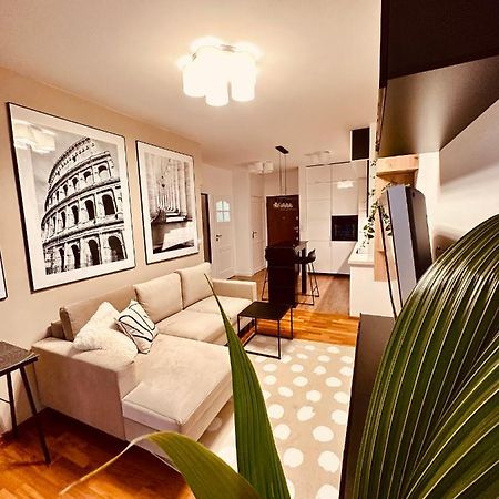Jardin Apartment Ursynow ワルシャワ エクステリア 写真
