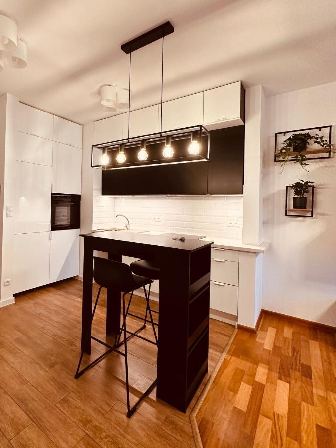Jardin Apartment Ursynow ワルシャワ エクステリア 写真