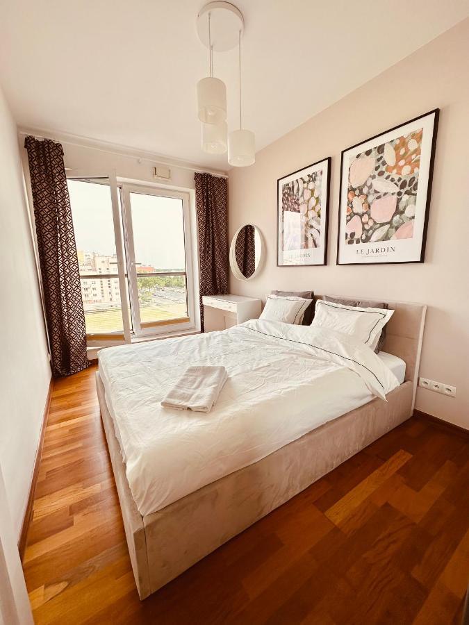 Jardin Apartment Ursynow ワルシャワ エクステリア 写真