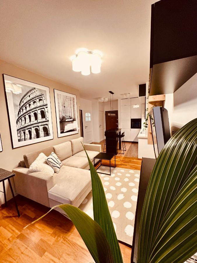 Jardin Apartment Ursynow ワルシャワ エクステリア 写真