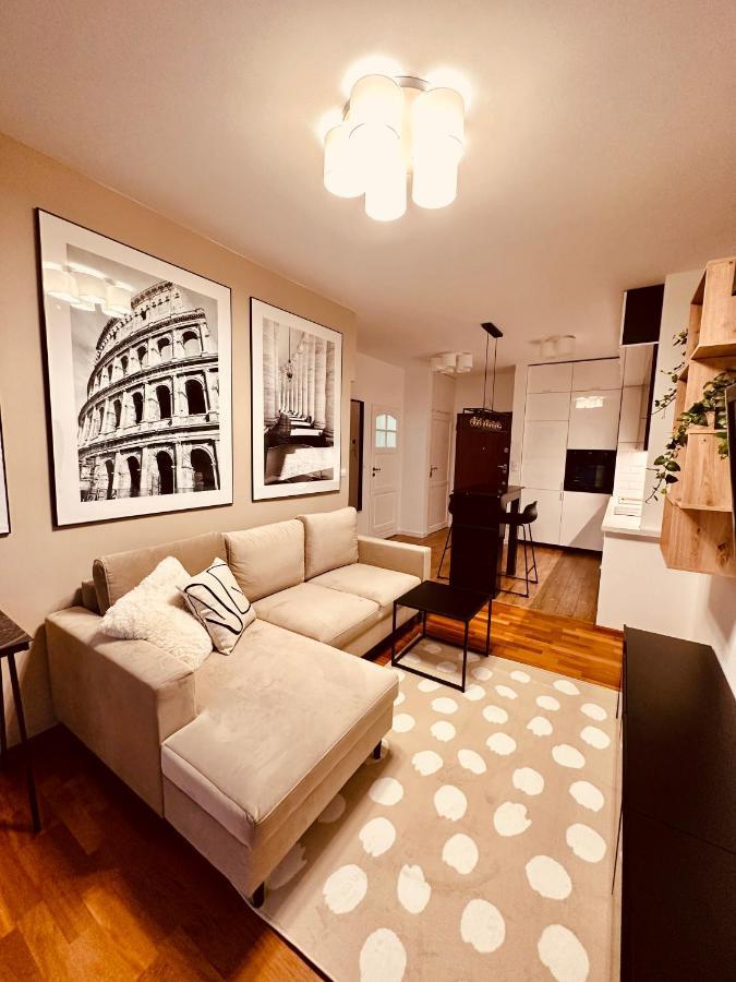 Jardin Apartment Ursynow ワルシャワ エクステリア 写真